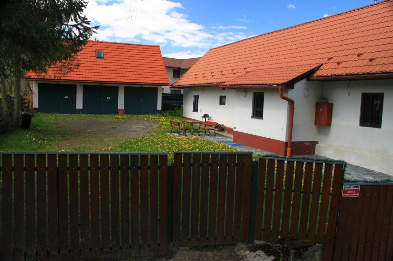 Villa Urbarsky Dom Liptovský Ján Exterior foto